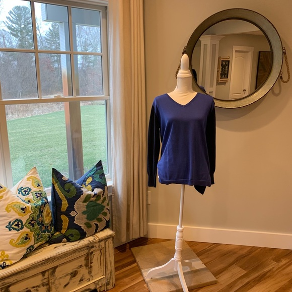 A Ruby Navy and Blue Color Block Sweater - Picture 2 of 4